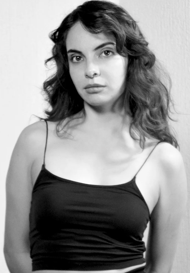 model profile picture